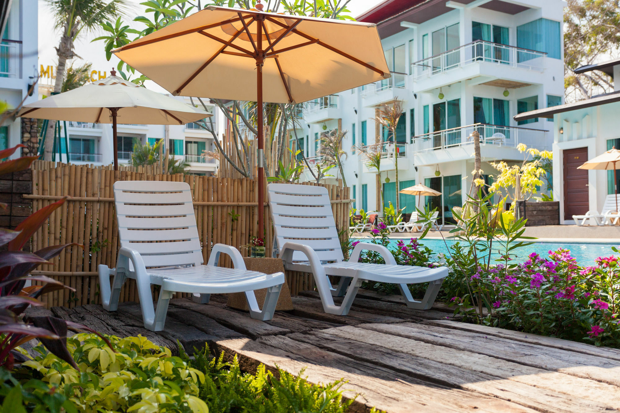 The Samui Beach Resort Самуи Экстерьер фото